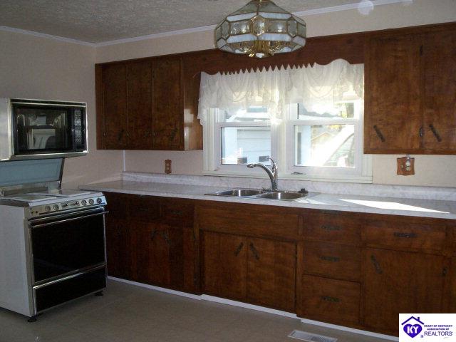 Listing Picture 708 Hardin Street Vine Grove, KY 40175 MLS HK9998468