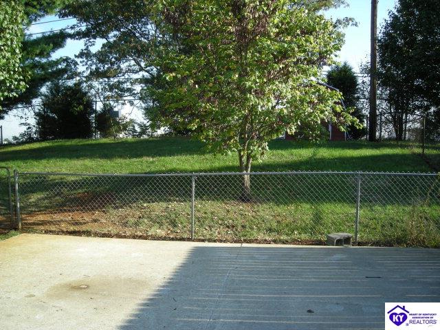 Listing Picture 1029 Greenway Drive Elizabethtown, KY 42701 MLS HK9998252