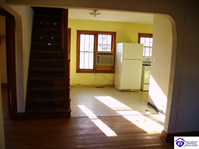 Listing Picture 106 W French Street Elizabethtown, KY 42701 MLS HK9998974