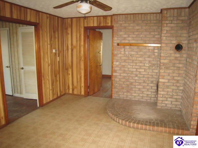 Listing Picture 1197 Cruse Road Hodgenville, KY 42748 MLS HK9998331