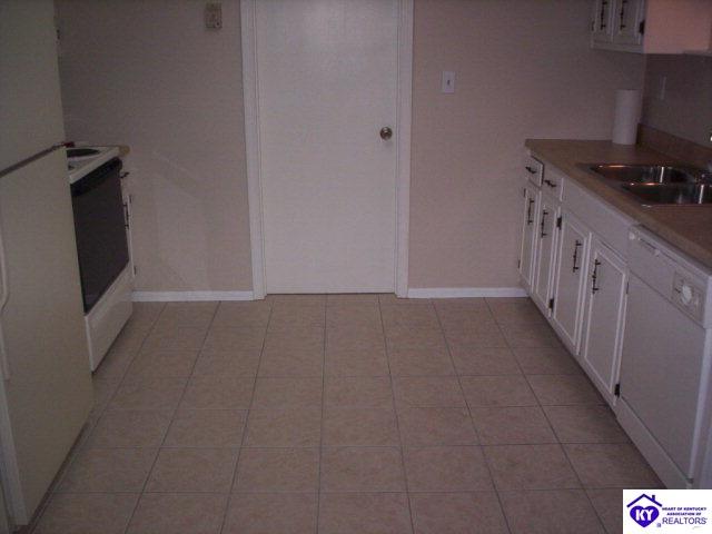 Listing Picture 3728 Charter Oaks Drive Louisville, KY 40241 MLS HK9998791