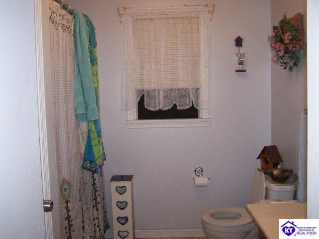 Listing Picture 63 Elliott Avenue Bonnieville, KY 42713 MLS HK9998435