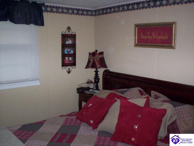 Listing Picture 1105 Old State Road Brandenburg, KY 40108 MLS HK9999294