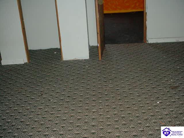 Listing Picture 202 N Center Avenue Bardstown, KY 40004 MLS HK9999252