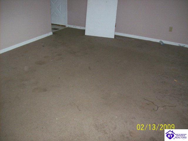 Listing Picture 109 Secretariat Road Elizabethtown, KY 42701 MLS HK9999779