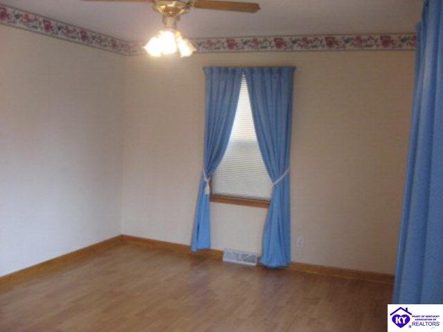 Listing Picture 412 Moninda Lane Elizabethtown, KY 42701 MLS HK9999412