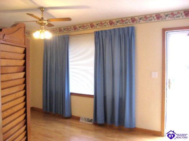 Listing Picture 412 Moninda Lane Elizabethtown, KY 42701 MLS HK9999412