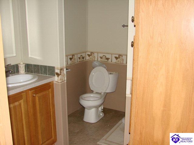 Listing Picture 2227 Plouvier Road Hodgenville, KY 42748 MLS HK9999503