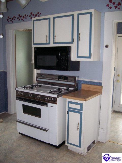 Listing Picture 212 S Woodlawn Avenue Irvington, KY 40146 MLS HK9999726