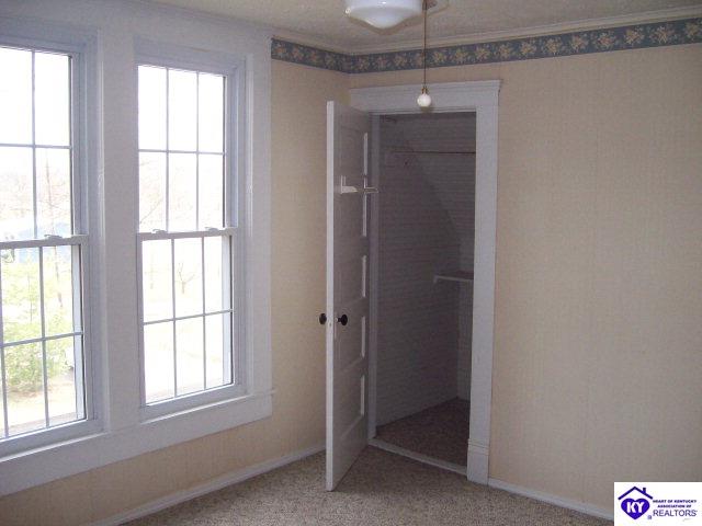 Listing Picture 212 S Woodlawn Avenue Irvington, KY 40146 MLS HK9999726