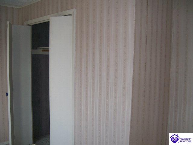 Listing Picture 212 S Woodlawn Avenue Irvington, KY 40146 MLS HK9999726