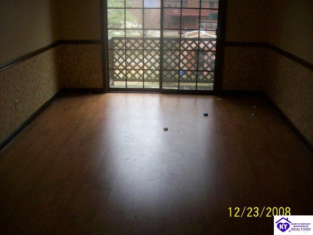 Listing Picture 111 Moon Avenue Leitchfield, KY 42754 MLS HK9999276