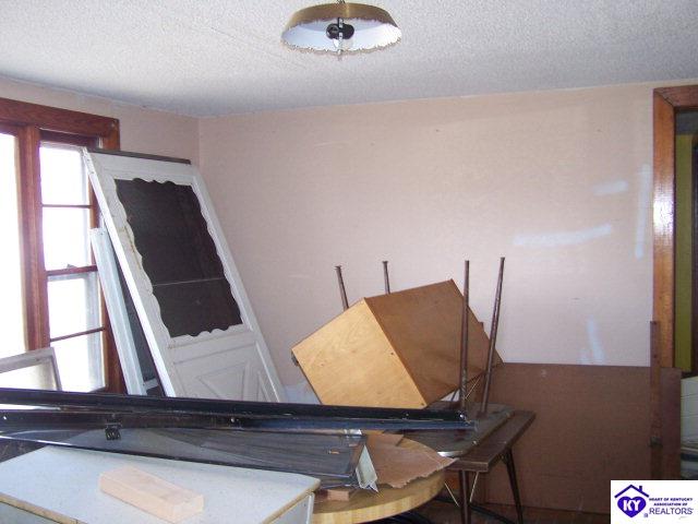 Listing Picture 206 S Main Street Muldraugh, KY 40155 MLS HK9999201