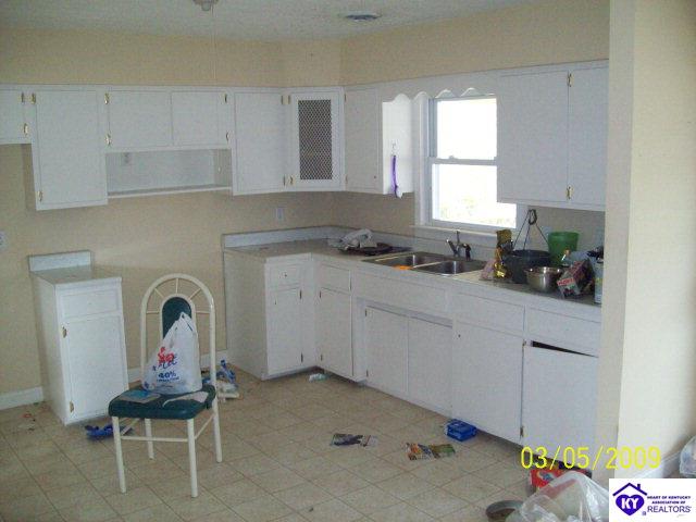 Listing Picture 601 Spring Street Leitchfield, KY 42754 MLS HK9999860