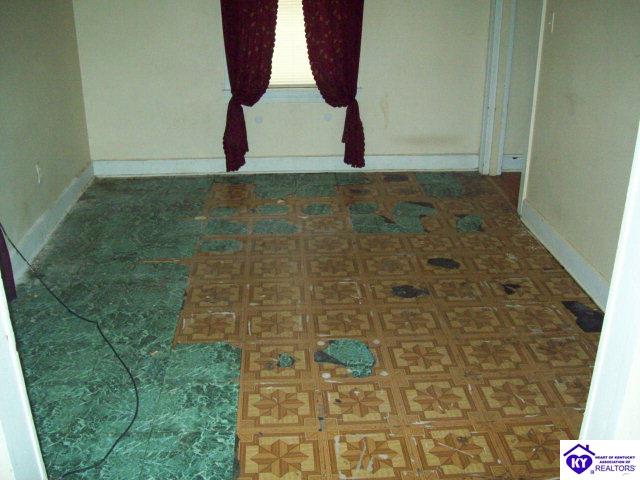 Listing Picture 812 Allison Avenue Bardstown, KY 40004 MLS HK9999864