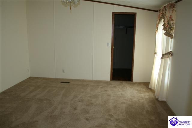 Listing Picture 83 Lincoln Drive Columbia, KY 42728 MLS HK9999832