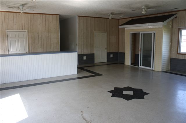 Listing Picture 210 Laura Sue Humphress Drive Campbellsville, KY 42718 MLS HK10008321