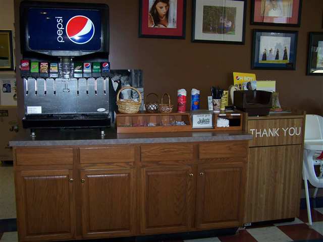 Listing Picture 2410 Ring Road Elizabethtown, KY 42701 MLS HK10012288