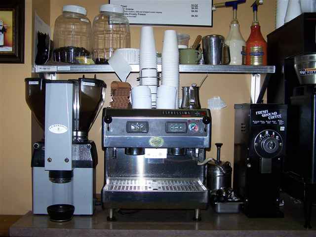 Listing Picture 2410 Ring Road Elizabethtown, KY 42701 MLS HK10012288