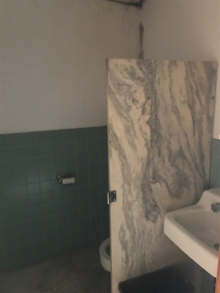 Listing Picture 222 E First Street Campbellsville, KY 42718 MLS HK10047459