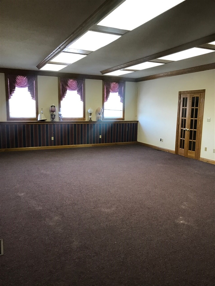 Listing Picture 222 E First Street Campbellsville, KY 42718 MLS HK10047459