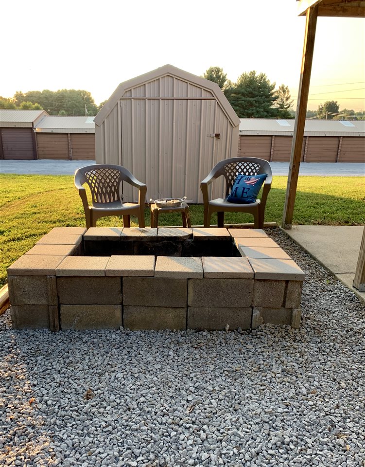 Listing Picture 37 Lake Forrest Drive Campbellsville, KY 42718 MLS HK10049601