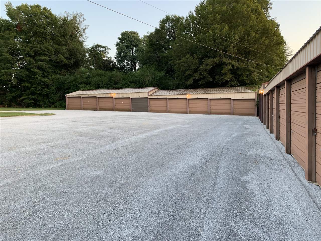 Listing Picture 37 Lake Forrest Drive Campbellsville, KY 42718 MLS HK10049601