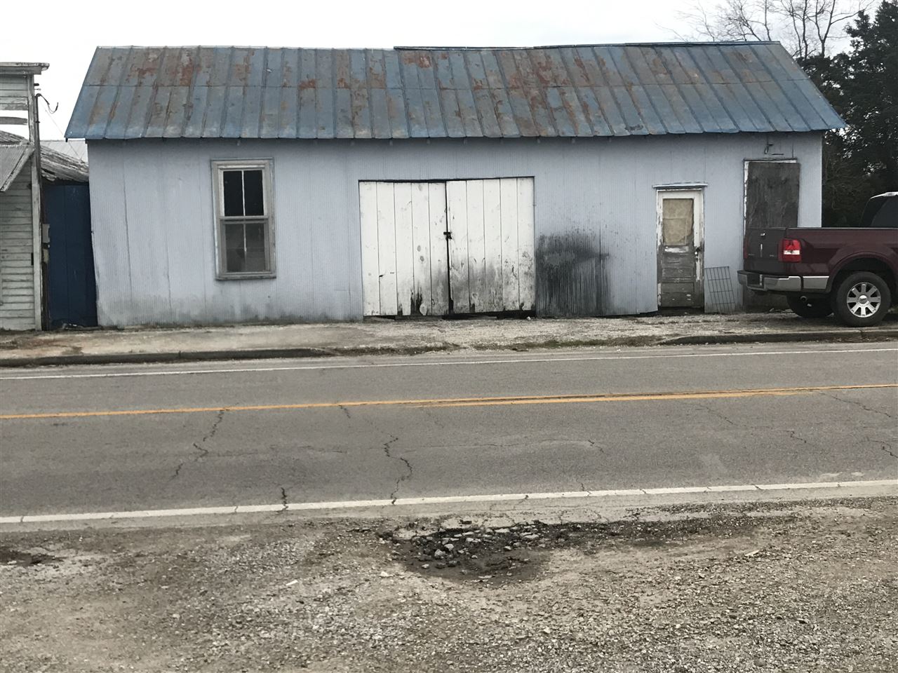 Listing Picture 5112 Jackson Highway Horse Cave, KY 42749 MLS HK10042745