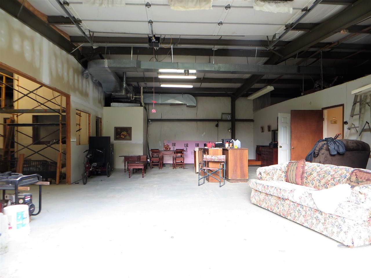 Listing Picture 5585 Flaherty Road Vine Grove, KY 40175 MLS HK10047702