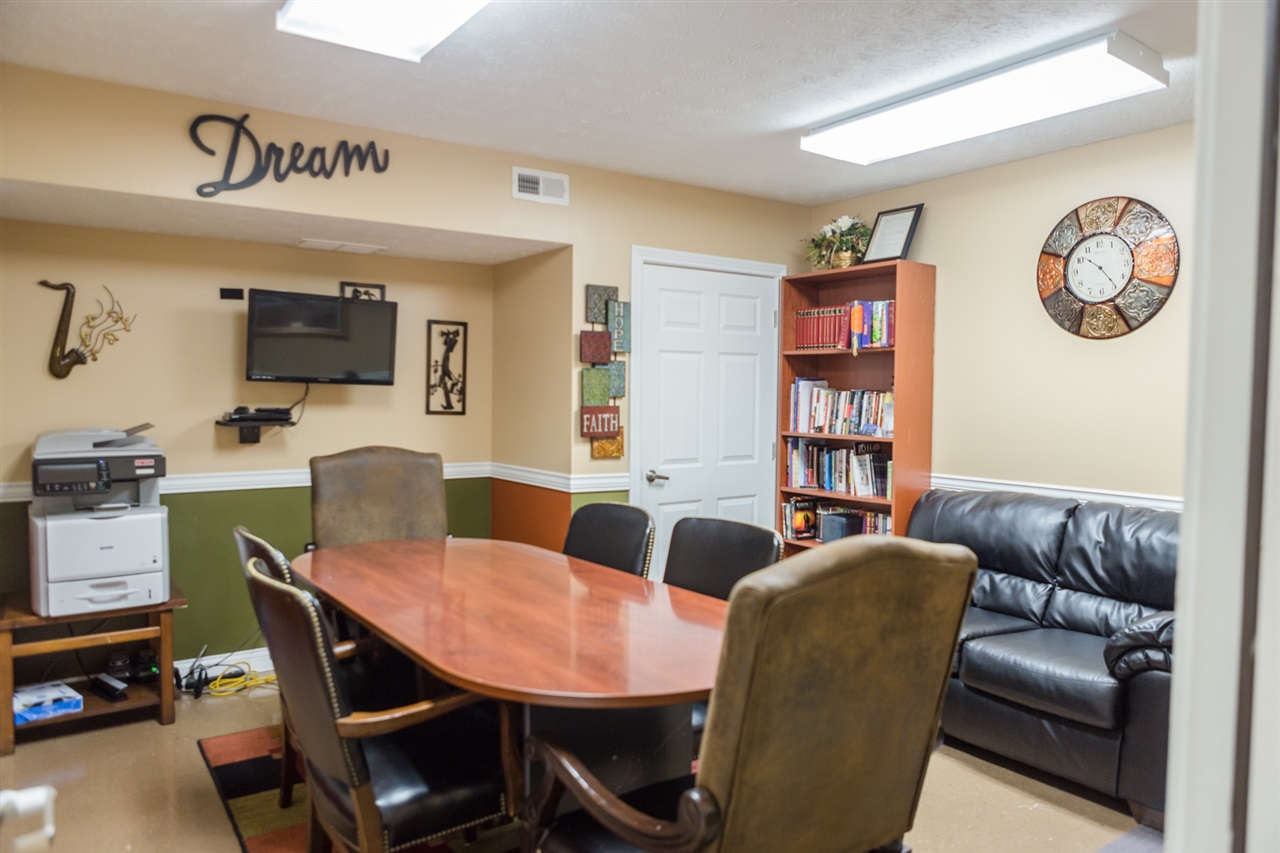 Listing Picture 110 Wiselyn Drive Radcliff, KY 40160 MLS HK10049292