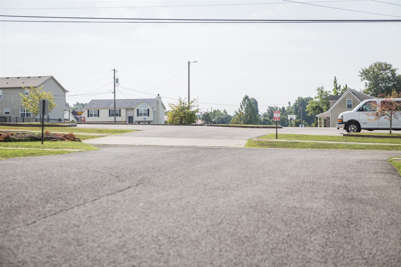 Listing Picture 110 Wiselyn Drive Radcliff, KY 40160 MLS HK10049292