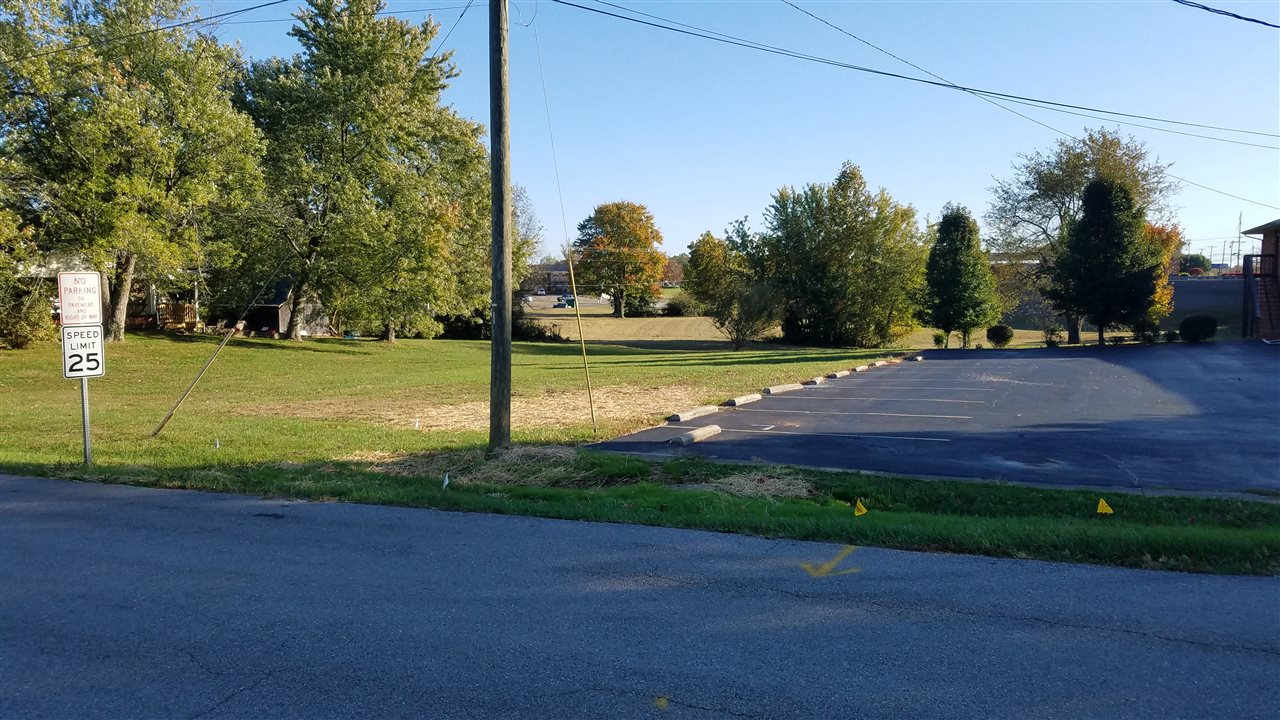 Listing Picture 815 W Lincoln Trail Boulevard Radcliff, KY 40160 MLS HK10050572