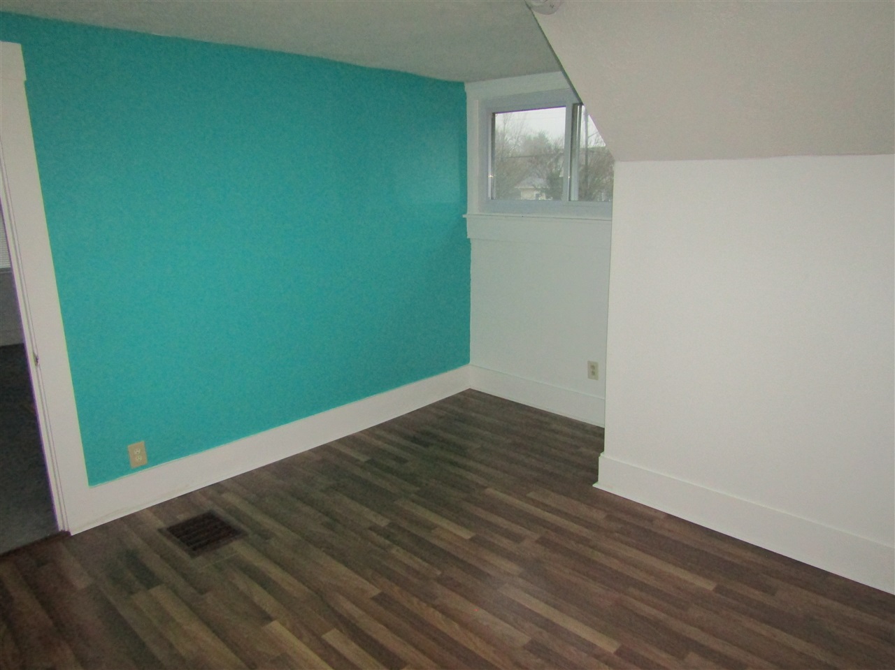 Listing Picture 109 Highland Avenue Vine Grove, KY 40175 MLS HK10051374