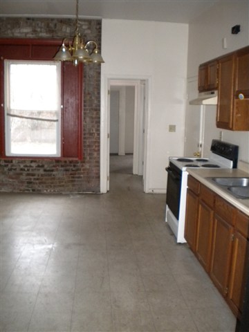 Listing Picture 112 W Oak Street Louisville, KY 40203 MLS HK10004613