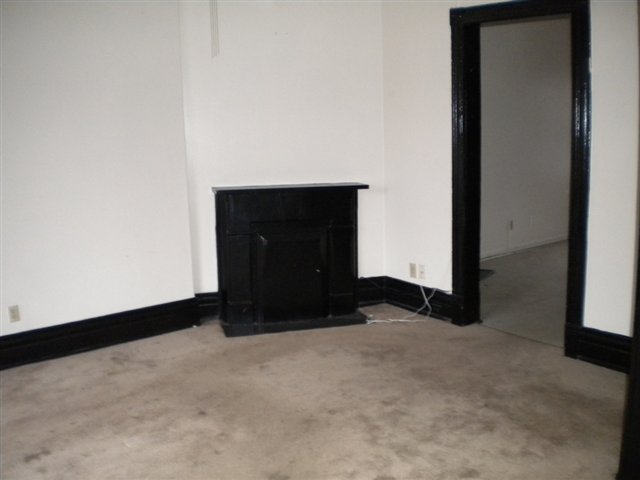 Listing Picture 112 W Oak Street Louisville, KY 40203 MLS HK10004613