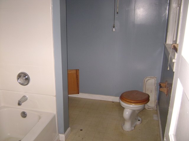 Listing Picture 2324 S 6th Street Louisville, KY 40208 MLS HK10006376