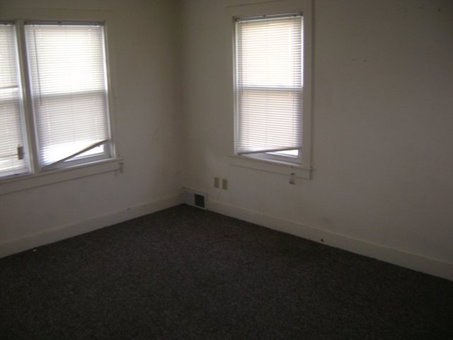 Listing Picture 2324 S 6th Street Louisville, KY 40208 MLS HK10006376