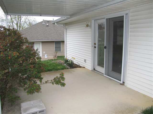 Listing Picture 102 B Cottage Circle Elizabethtown, KY 42701 MLS HK10010447
