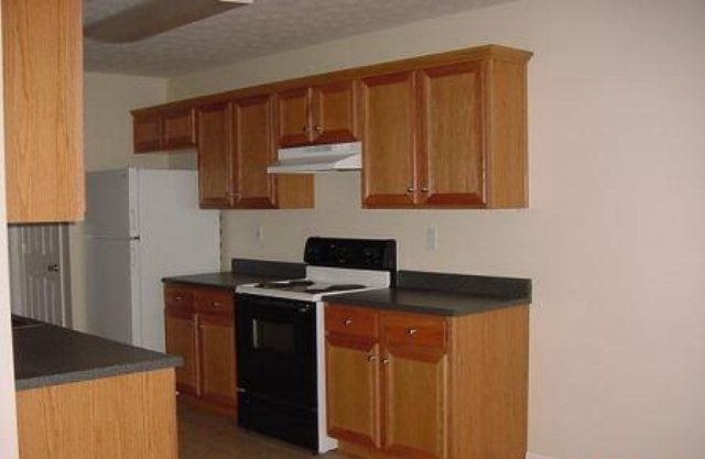 Listing Picture 128-130 Clover Court Radcliff, KY 40160 MLS HK10012792