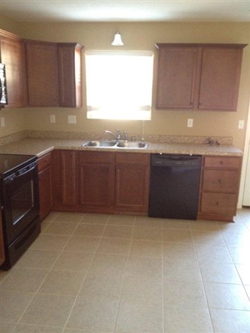 Listing Picture 445 W Vine Street Radcliff, KY 40160 MLS HK10013787