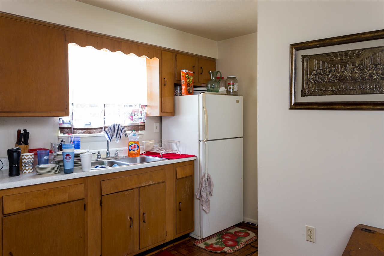 Listing Picture 3202 Melody Acres Lane Louisville, KY 40216 MLS HK10050019