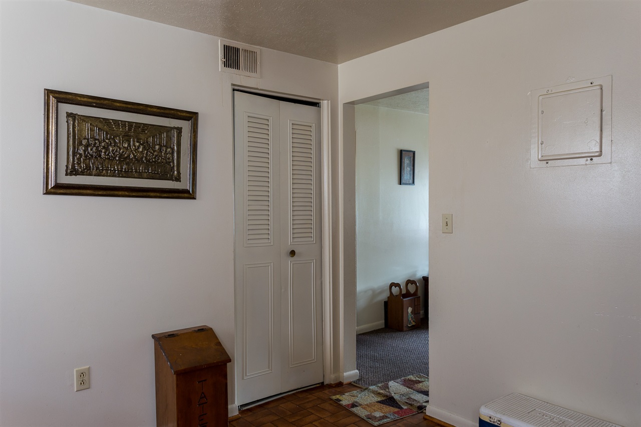 Listing Picture 3202 Melody Acres Lane Louisville, KY 40216 MLS HK10050019