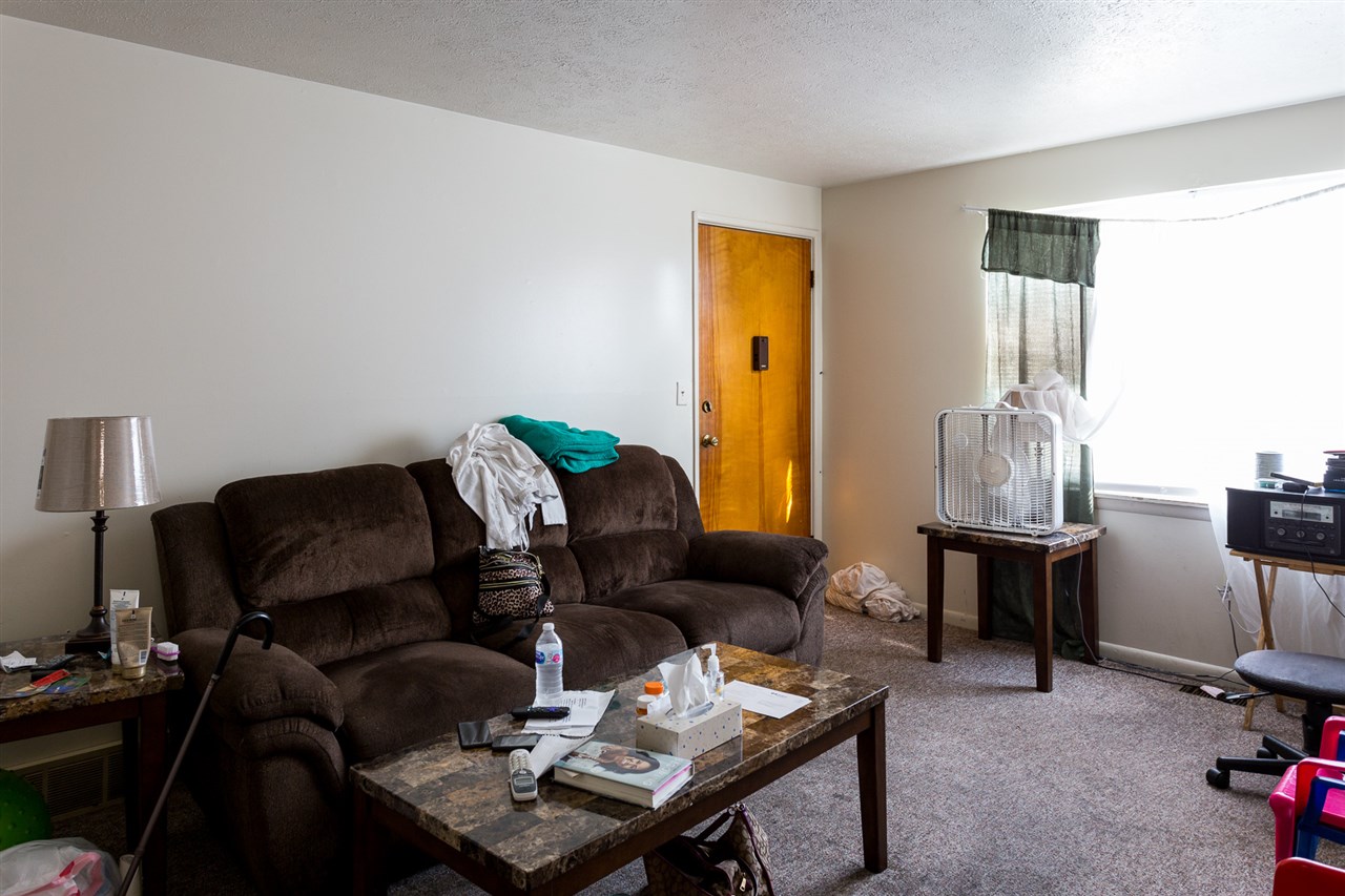 Listing Picture 3202 Melody Acres Lane Louisville, KY 40216 MLS HK10050019