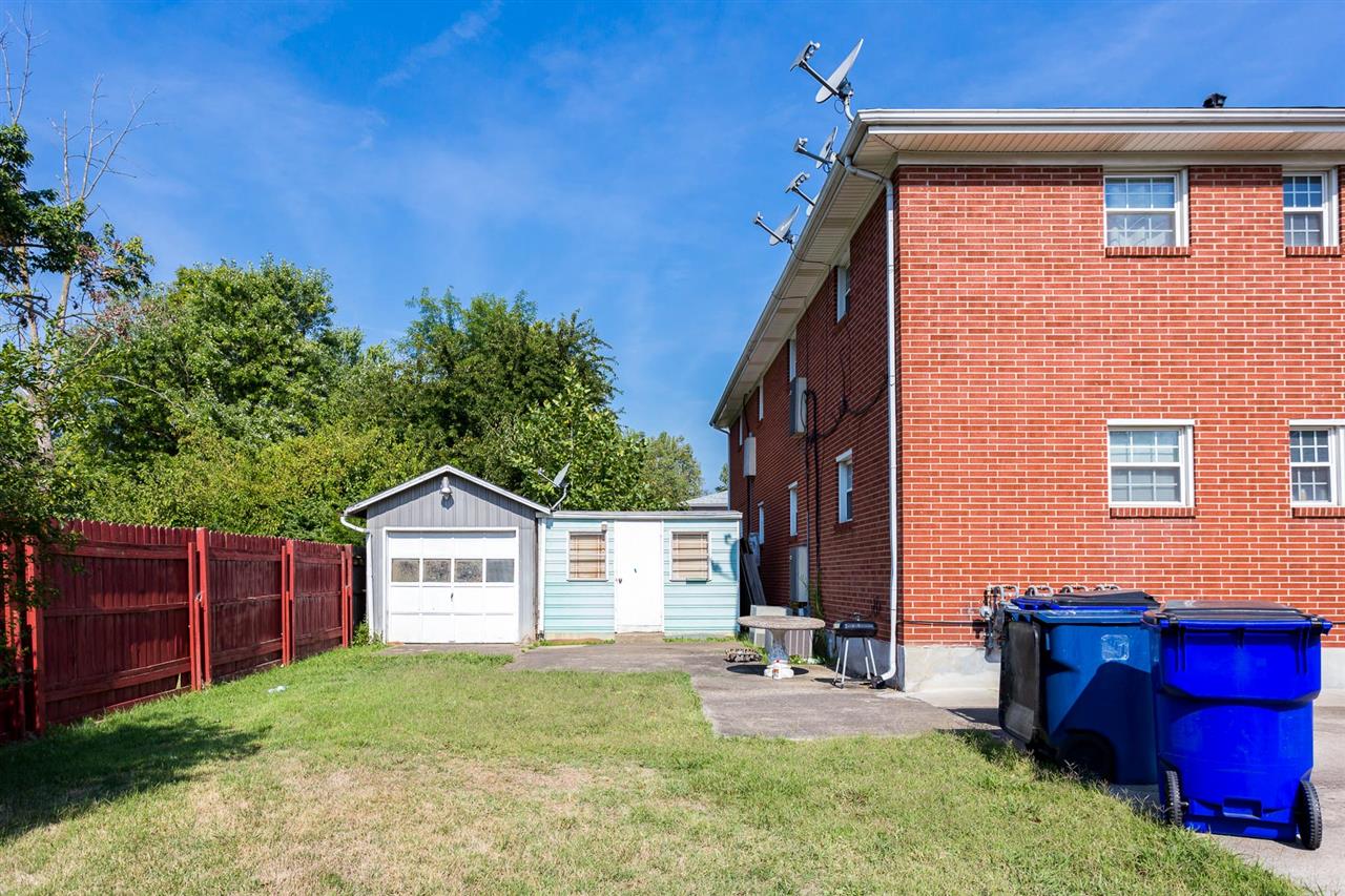 Listing Picture 3204 Melody Acres Lane Louisville, KY 40216 MLS HK10050020