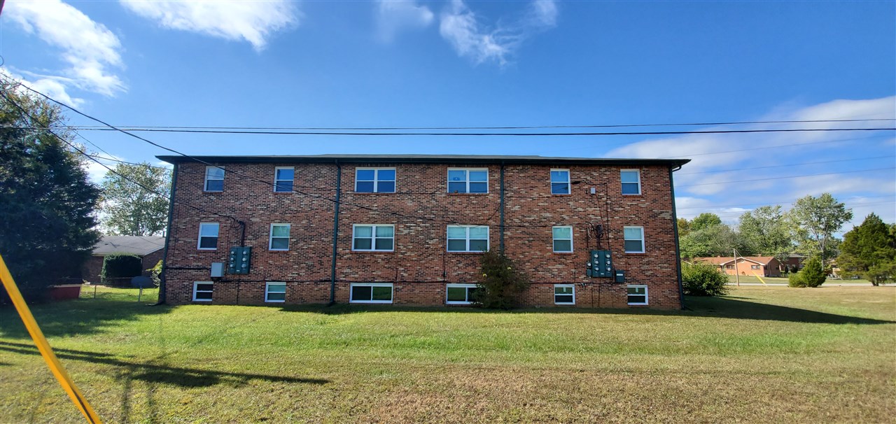 Listing Picture 608 N Woodland Drive Radcliff, KY 40160 MLS HK10050298