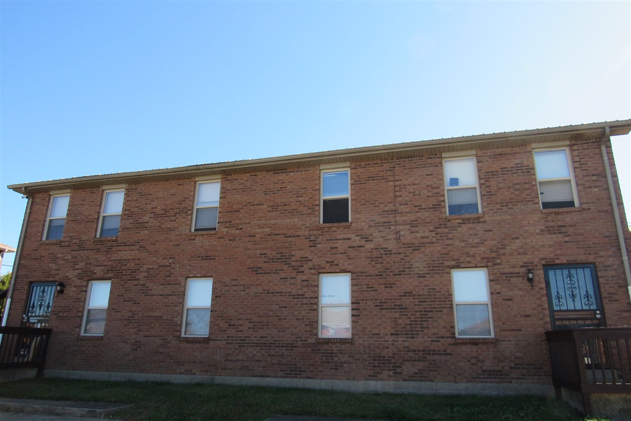 Listing Picture 2920 Crockett Court Radcliff, KY 40160 MLS HK10050372