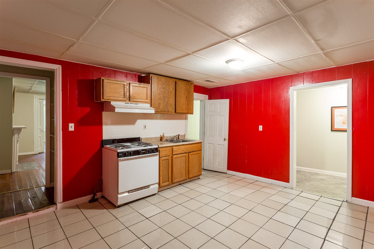 Listing Picture 2922 Bank Street Louisville, KY 40212 MLS HK10050523