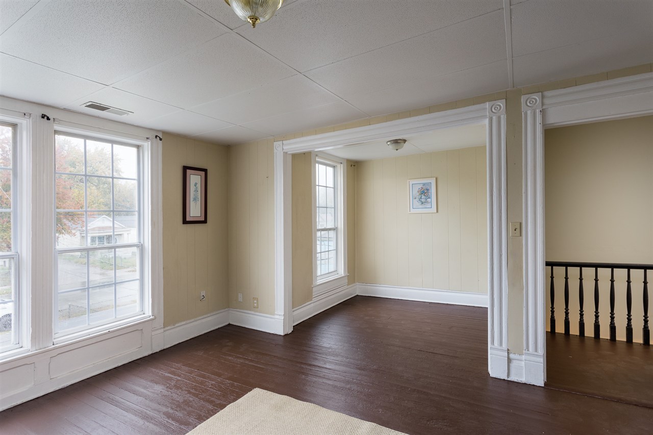 Listing Picture 2922 Bank Street Louisville, KY 40212 MLS HK10050523