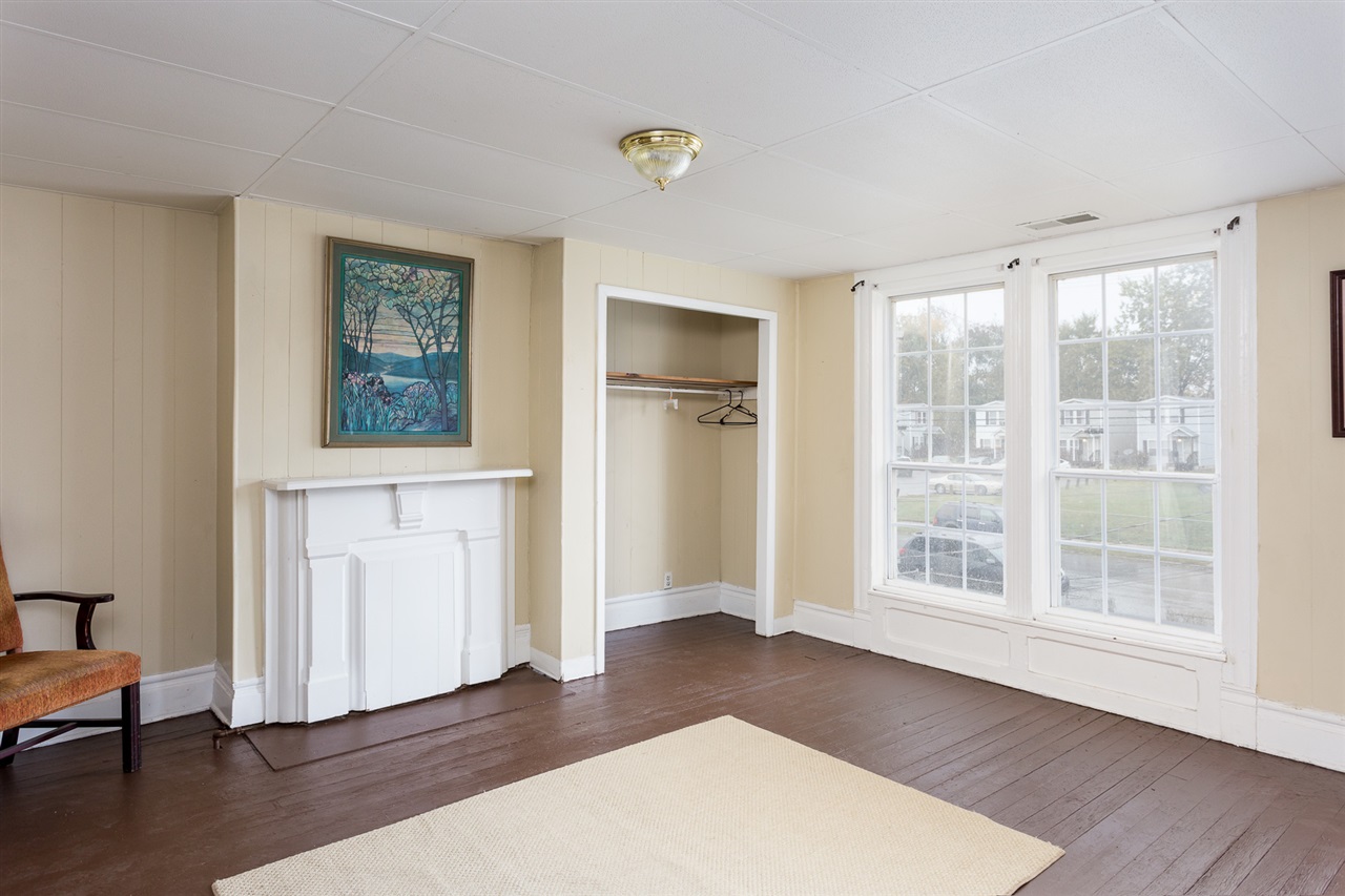 Listing Picture 2922 Bank Street Louisville, KY 40212 MLS HK10050523