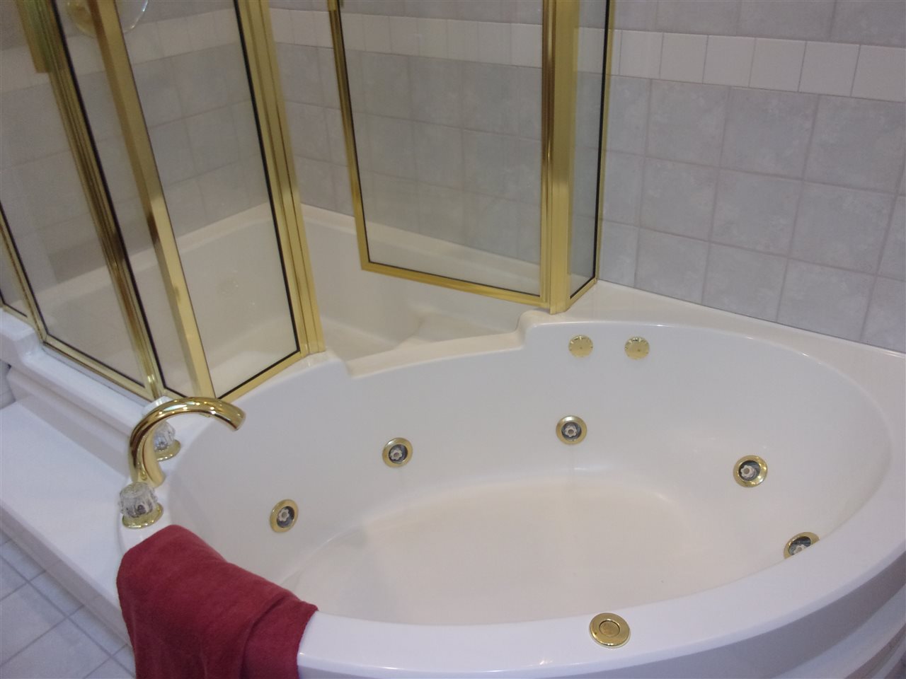 North Platte NE 69101 Real Estate. 400k-600k